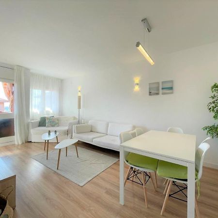 Ferienwohnung Apartamento Con Piscina Y Gran Terraza Con Vistas - Muy Cerca De La Playa, El Centro Y La Estacion Vilassar De Mar Exterior foto