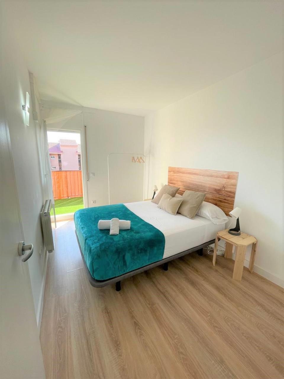 Ferienwohnung Apartamento Con Piscina Y Gran Terraza Con Vistas - Muy Cerca De La Playa, El Centro Y La Estacion Vilassar De Mar Exterior foto