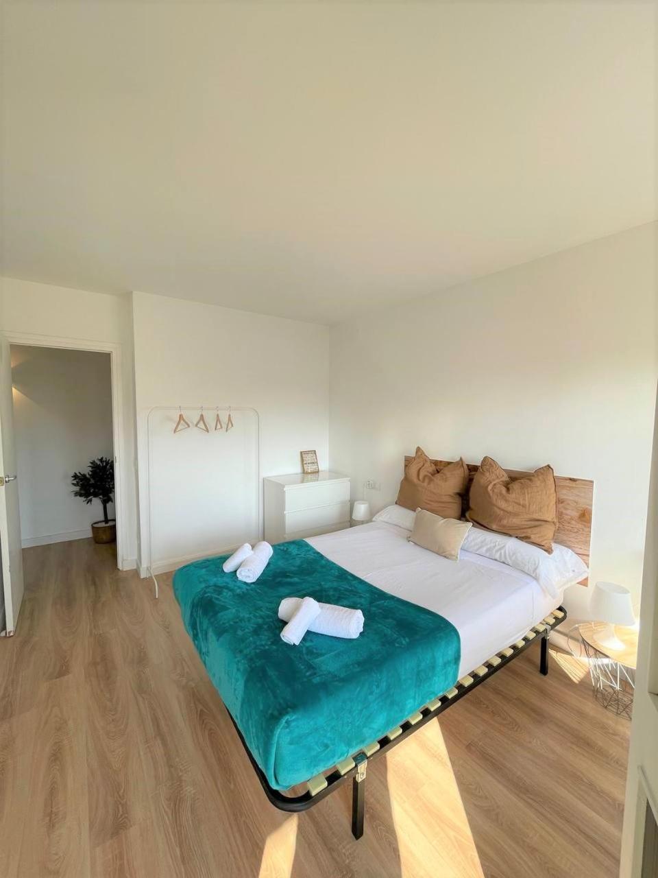 Ferienwohnung Apartamento Con Piscina Y Gran Terraza Con Vistas - Muy Cerca De La Playa, El Centro Y La Estacion Vilassar De Mar Exterior foto